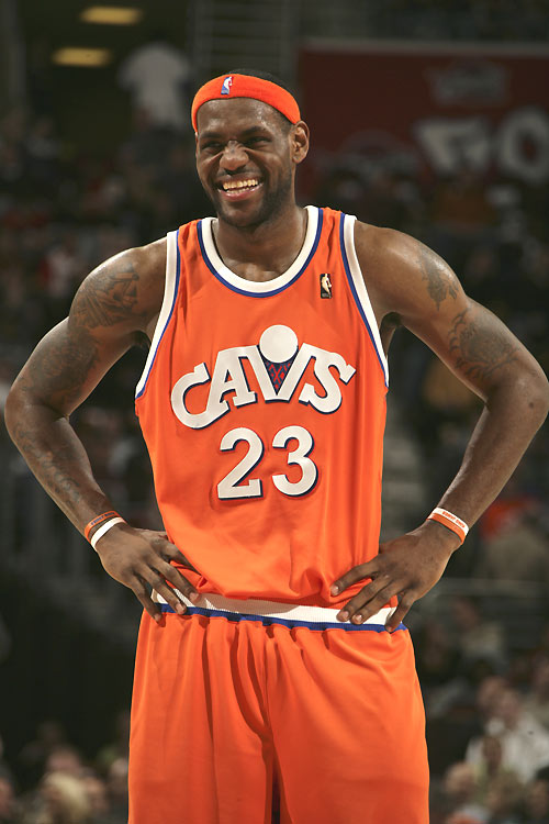 勇士年轻球员闪耀赛场（勇士小将赛场大放异彩）