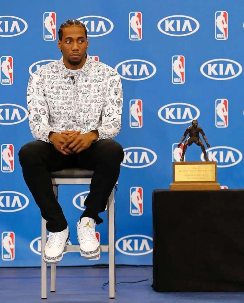 奥纳纳：这几周过得很艰难，但我希望能够在赛季初回归（奥纳纳：最近几周很不容易，我盼在赛季初复出）