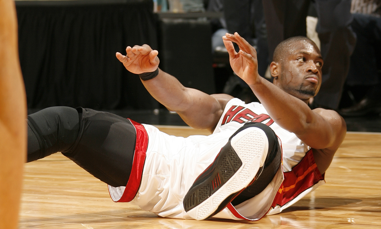 意媒：国米中卫帕拉西奥斯伤情反复，可能接受手术并缺阵数月（意媒称国米中卫帕拉西奥斯伤势反复 或将接受手术缺席数月）