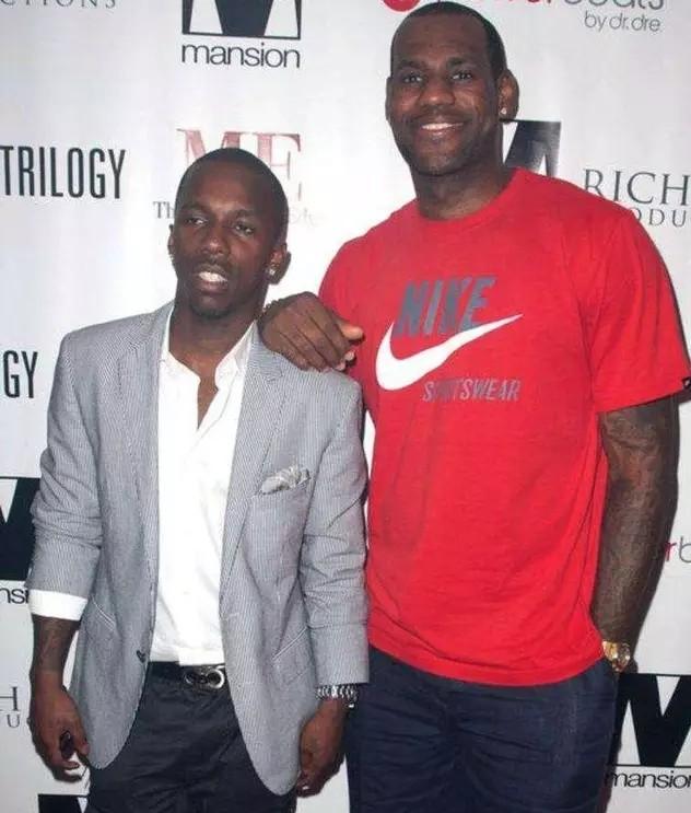 米切尔末节24分，与詹姆斯并列97-98赛季以来骑士第二高（米切尔末节独取24分 追平詹姆斯 创97-98赛季后骑士第二高纪录）