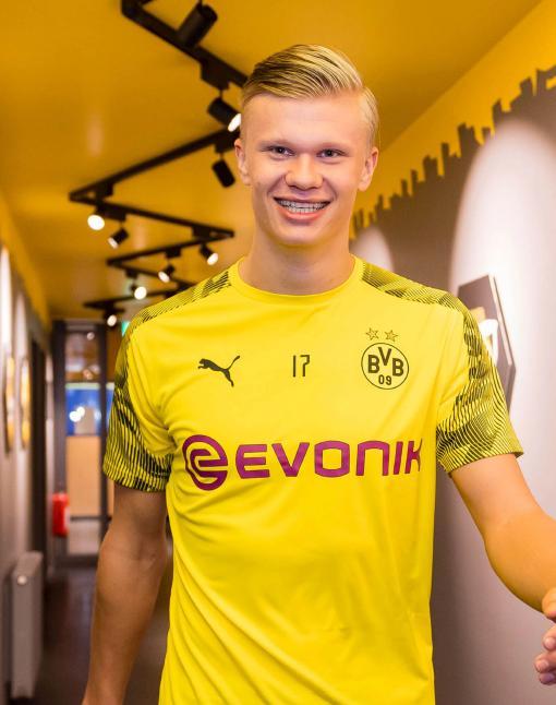 斯波：韦尔的进步源于日复一日的努力，胶着比赛让他增长经验（斯波：韦尔靠日积月累稳步提升，拉锯战为他增添实战经验）