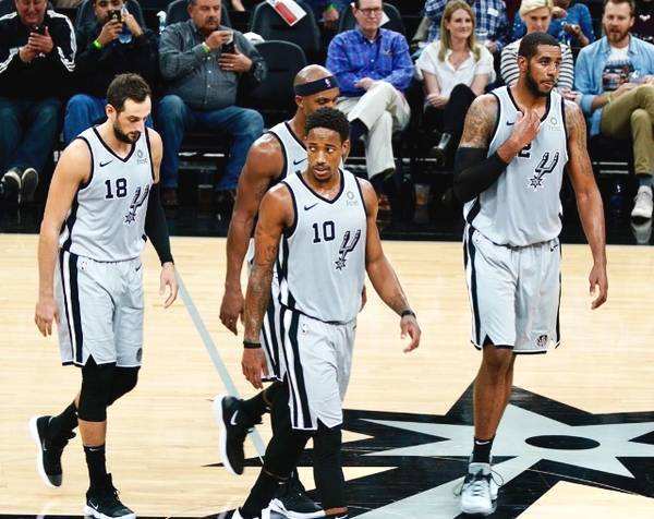 迪马：罗韦拉耻骨炎保守治疗未达预期，若手术将缺席40-45天（迪马：罗韦拉耻骨炎保守疗法未达效果，若接受手术将缺阵40-45天）