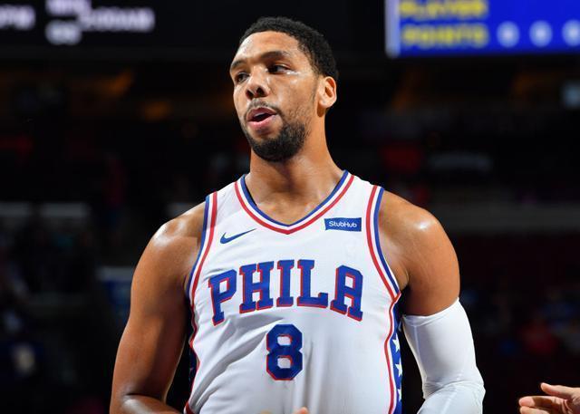 旧将佩内夫患肾癌需要手术，瓦伦西亚为其筹款（佩内夫罹患肾癌需手术，瓦伦西亚发起募捐）