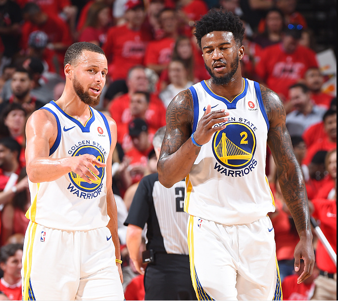 传闻：枪手、蓝军、红军、曼联和拜仁与卡马文加联系在一起（据传：枪手、蓝军、红军、曼联与拜仁均与卡马文加有接触）