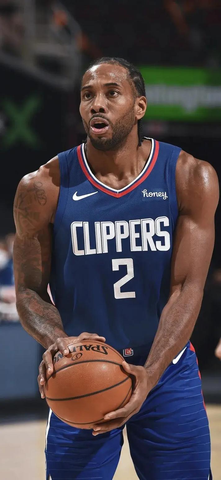 每体列足坛十大奇葩条款：博格坎普拒坐飞机；内马尔微笑条款（每体盘点足坛十大离奇条款：博格坎普拒乘飞机；内马尔微笑奖金）