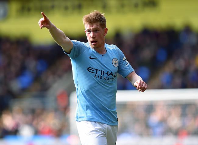 劳塔罗国米生涯欧冠62次出场并列队史第二，仅次于萨内蒂（劳塔罗欧冠为国米出场62次，追平队史第二，仅逊萨内蒂）